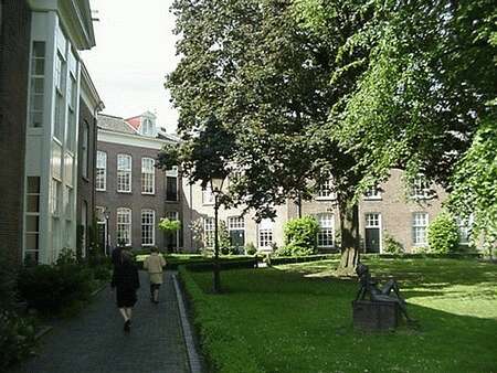 Bornhof.jpg