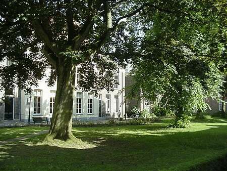 Oude Bornhof.jpg
