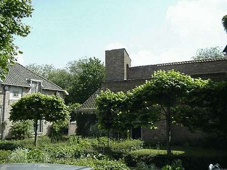 muurhuis.jpg